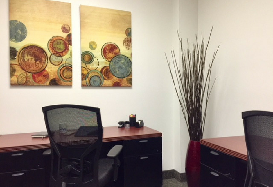 Dedicated Desk | Crown Center Executive Suites